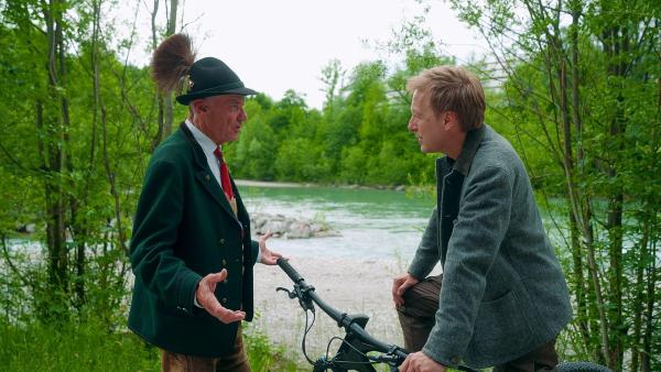 Bild 1 von 1: Im Bild: Hans Strobl im Gespräch mit Max Müller.