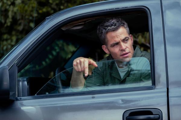 Bild 1 von 4: James (Chris Pine)