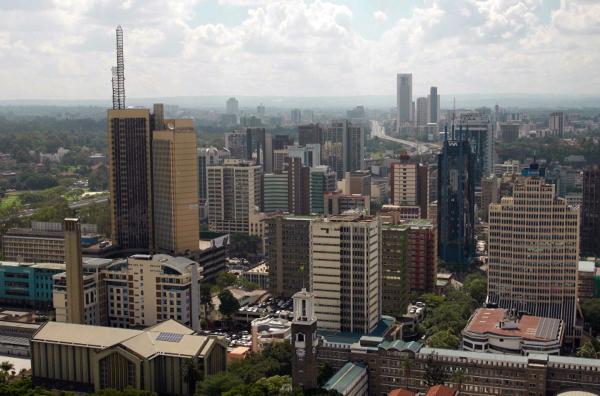 Bild 1 von 2: Nairobi, die Hauptstadt von Kenia, ist erst etwas über ein Jahrhundert alt und strotzt vor jugendlicher Energie. Genau die fängt Thandiwe Muriu in ihren Fotos ein.