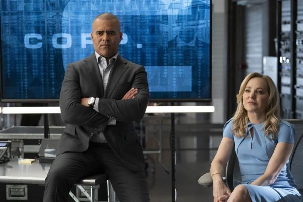 Bild 1 von 13: Chunk Palmer (Christopher Jackson, l.); Marissa Morgan (Geneva Carr, r.)