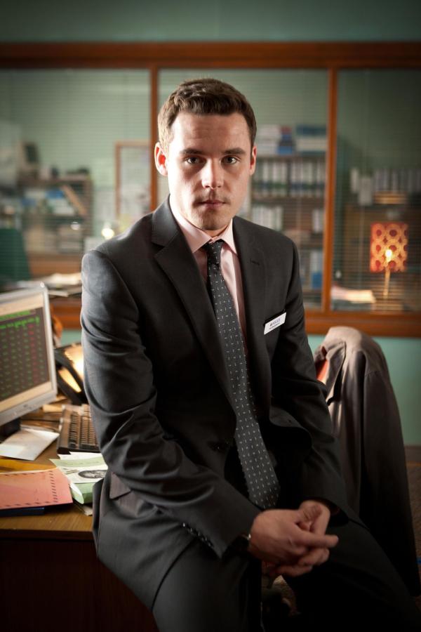 Bild 1 von 8: DS Rob Waddington (Danny Miller)