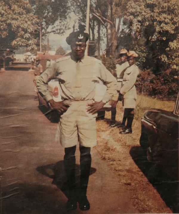 Bild 1 von 3: Idi Amin diente zunächst in den britischen Kolonialtruppen und später in der ugandischen Armee.
