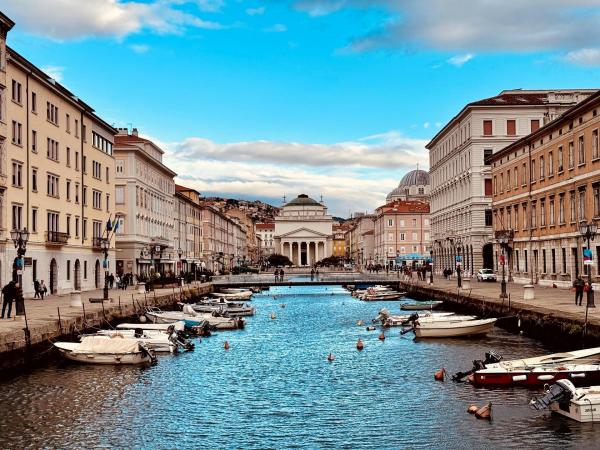 Bild 1 von 6: Im Bild: Der Canale Grande in Triest.