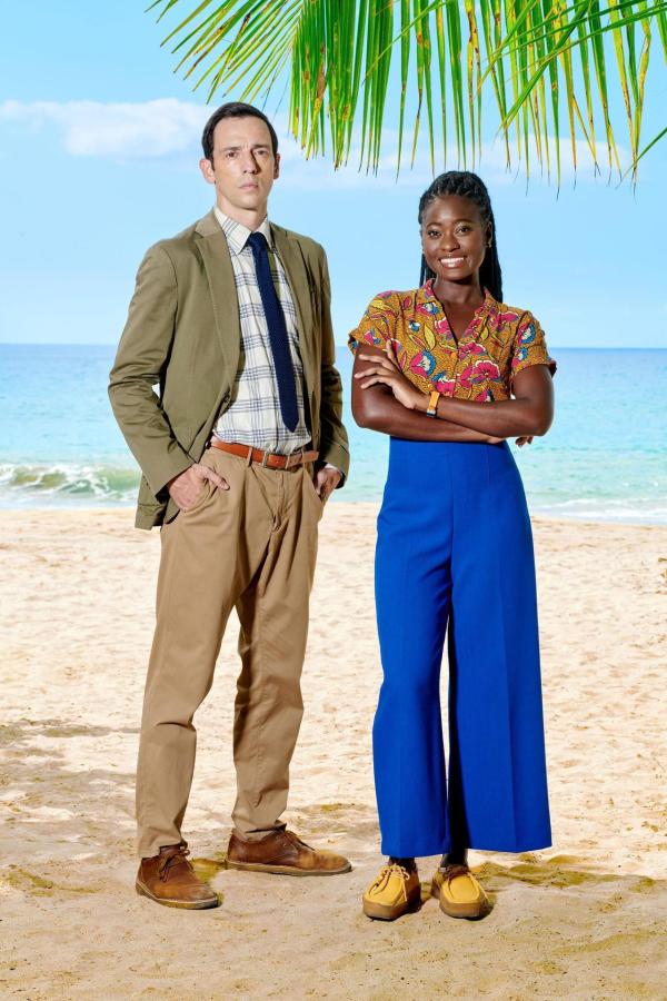 Bild 1 von 12: Im Bild: Ralf Little (DI Neville Parker), Shantol Jackson (DS Naomi Thomas).
