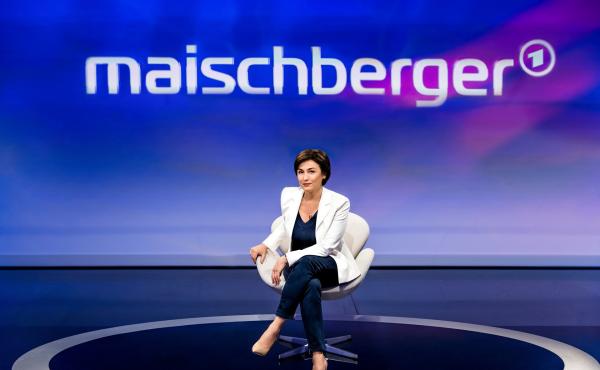 Bild 1 von 2: Moderatorin Sandra Maischberger