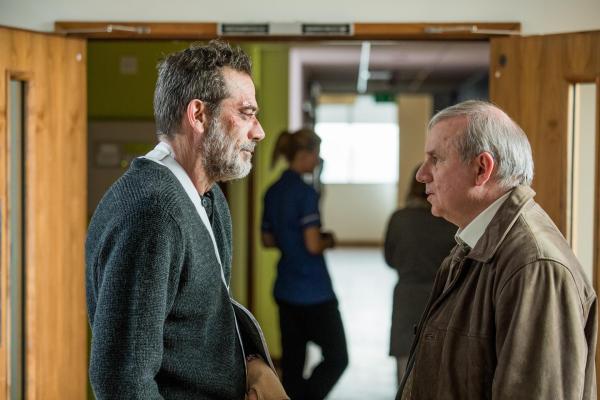 Bild 1 von 30: Im Bild (v.li.): Jeffrey Dean Morgan (Jacob Kanon), Joachim Król (Kommissar Bublitz).