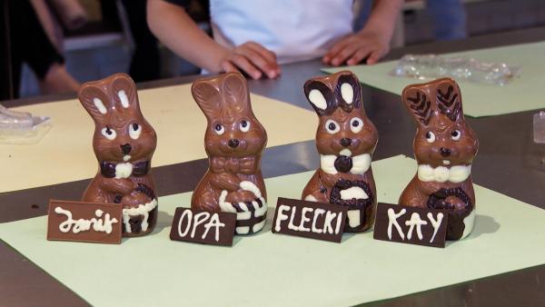 Bild 1 von 5: Selbst gemachte Schokolade-Osterhasen.