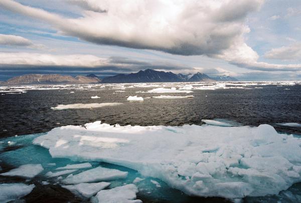 Bild 1 von 1: Abschmelzen der Gletschermassen.