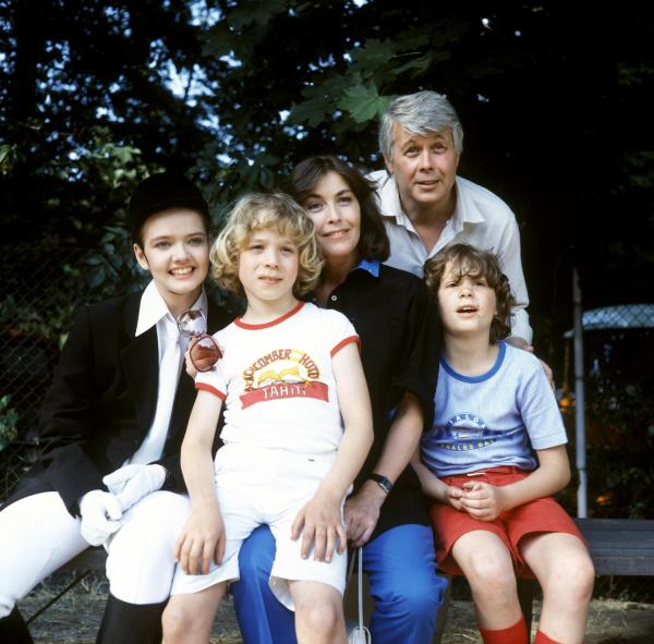 Bild 1 von 1: Im Bild: Julia Biedermann, Tarek Helmy, Thekla Carola Wied, Peter Weck, Timmo Niesner.