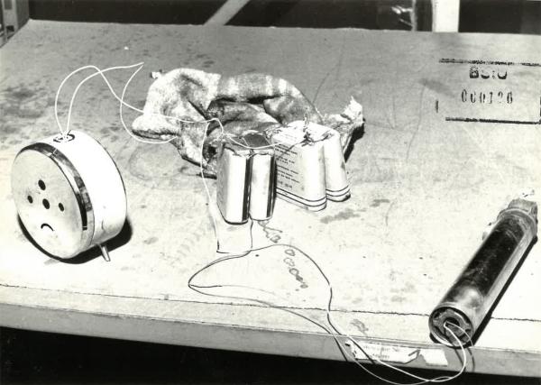 Bild 1 von 7: Rohrbombe Marke Eigenbau - Weimarer Jugendliche sprengen 1979 damit einen Marktstand in die Luft.
