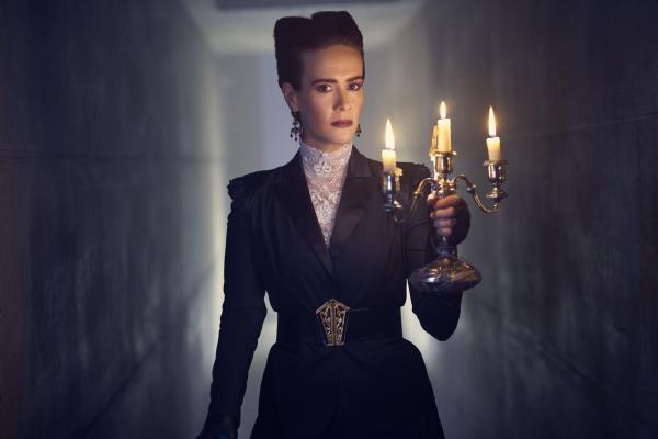 Bild 1 von 10: Ms. Wilhemina Venable / Cordelia Goode (Sarah Paulson)