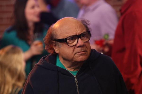 Bild 1 von 7: Frank Reynolds (Danny DeVito)