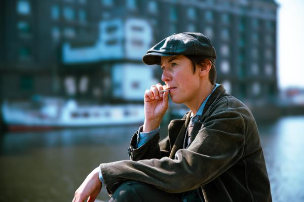 Bild 1 von 7: Transmann Gerd Kubbe lebte in der Weimarer Zeit offen als Mann. Im Januar 1938 wurde er in sogenannte Schutzhaft genommen, aber im Oktober 1938, mit erneuerter Genehmigung, Männerkleidung zu tragen, wieder freigelassen.