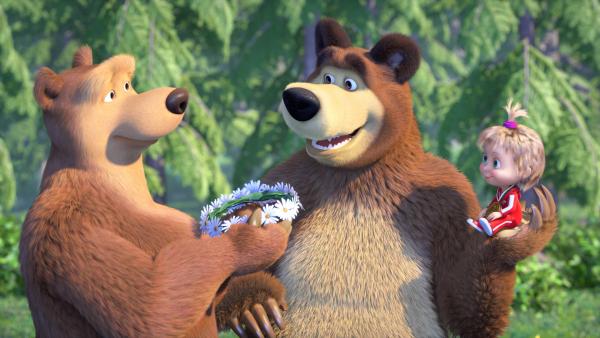 Bild 1 von 9: Der Bär, Mascha und die Bärin freuen sich über den Sieg.© KiKA/Animaccord Animation Studio - Honorarfreie Verwendung gemäß AGB im redaktionellen Zusammenhang mit genannter Sendung bei Nennung \
