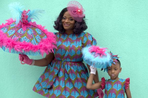 Bild 1 von 3: Die Baby Dolls sind eine gut hundert Jahre alte Tradition, die in den Slums von New Orleans entstanden ist. Mit Stolz tragen Frauen ihre lebensgroße Puppenverkleidung.