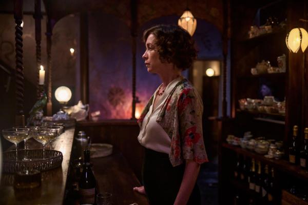 Bild 1 von 10: Kate Galloway (Julianne Nicholson)