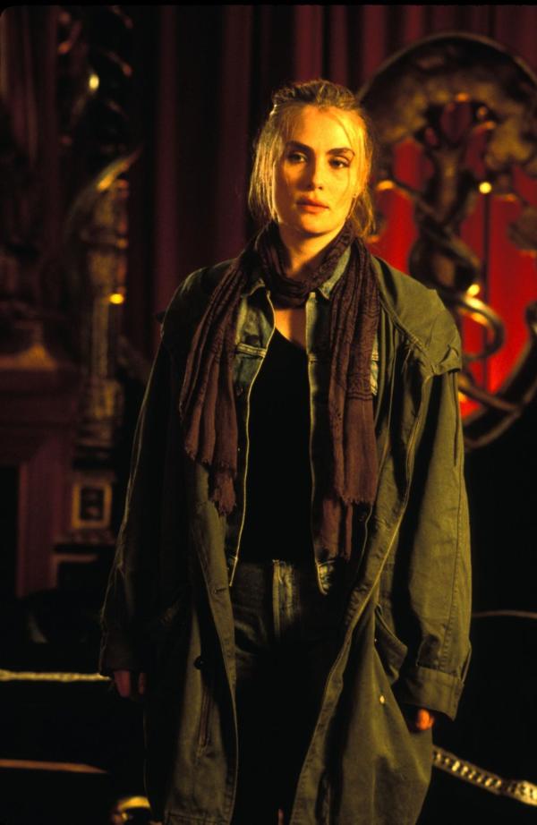 Bild 1 von 12: Das Mädchen (Emmanuelle Seigner)