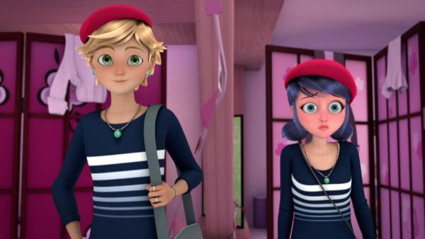 Bild 1 von 5: Marinette organisiert mit ihren Freunden eine Modenschau und ist dabei selbst Model - gemeinsam mit Adrien! Enttäuscht darüber, dass ihre Modelträume nicht wahr werden, wird Juleka von Hawk Moth wieder in Reflekta verwandelt. Diesmal bekommt sie aber von Mayura das Sentimonster \