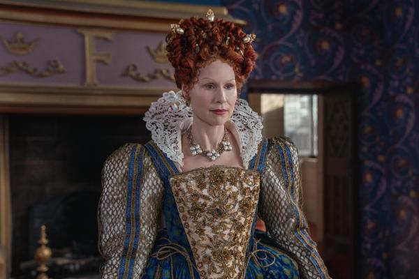 Bild 1 von 9: Königin Elizabeth (Minnie Driver)