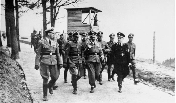 Bild 1 von 3: Im Bild: Ernst Kaltenbrunner in Mauthausen.