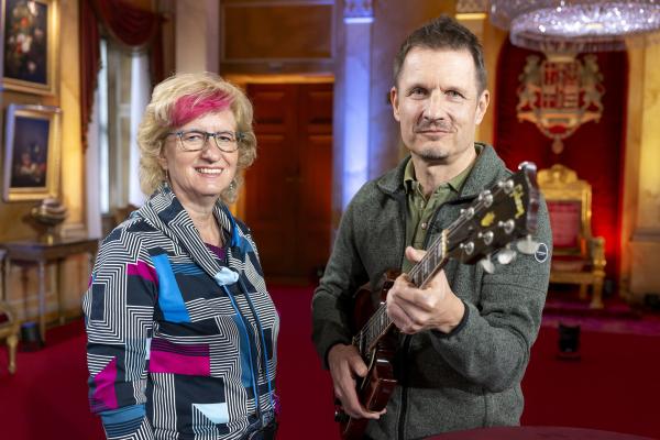 Bild 1 von 8: Die E-Gitarre ist ein echtes Kultinstrument.