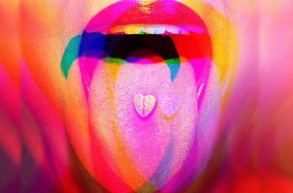 Bild 1 von 2: Dass unser Gehirn auf Drogen reagiert, ist kein Zufall: Sie stimulieren das Gehirn viel stärker als natürliche Reize wie Nahrung oder Sex.