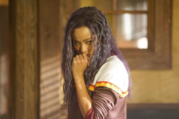 Bild 1 von 17: Blink (Jamie Chung)