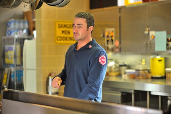 Bild 1 von 4: Chicago Fire Season1 EP God Has Spoken, Chicago Fire Staffel1 EP Gott hat gesprochen