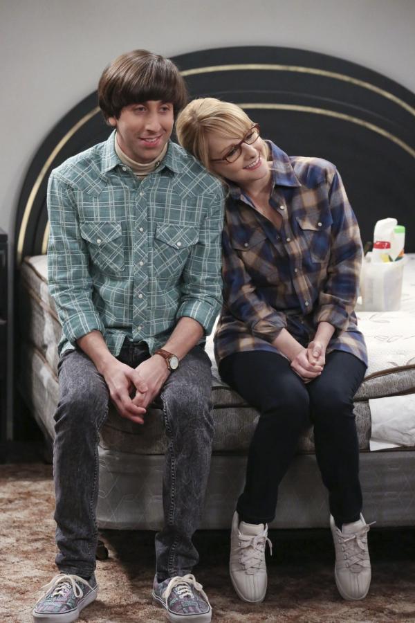 Bild 1 von 14: Sind endlich unter sich, nachdem Stuart ausgezogen ist: Howard (Simon Helberg, l.) und Bernadette (Melissa Rauch, r.) ...