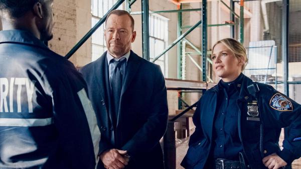 Bild 1 von 24: Im Bild: Donnie Wahlberg (Danny Reagan), Vanessa Ray (Eddie Janko).