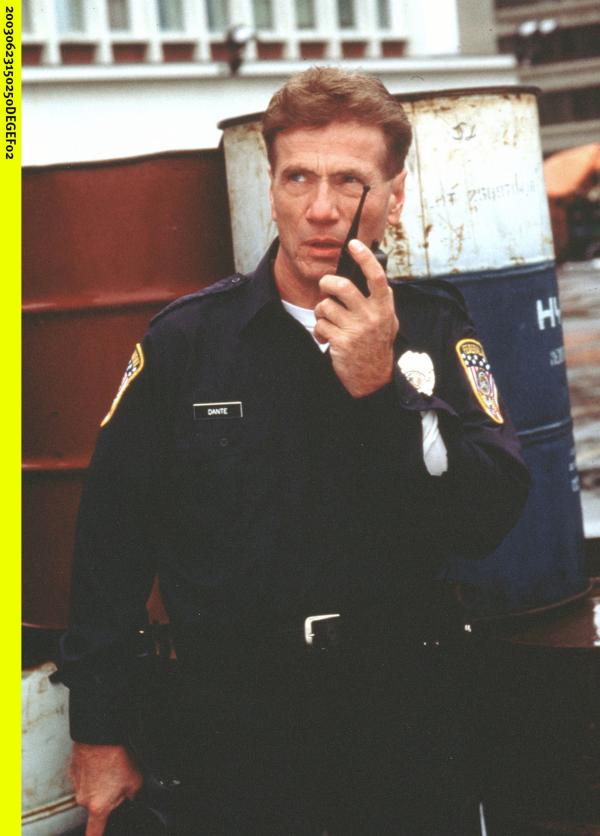 Bild 1 von 6: Quentin Darby (Jürgen Prochnow)