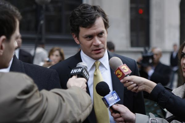 Bild 1 von 5: Tom Everett Scott as Gov. Donald Shalvoy -- NBC