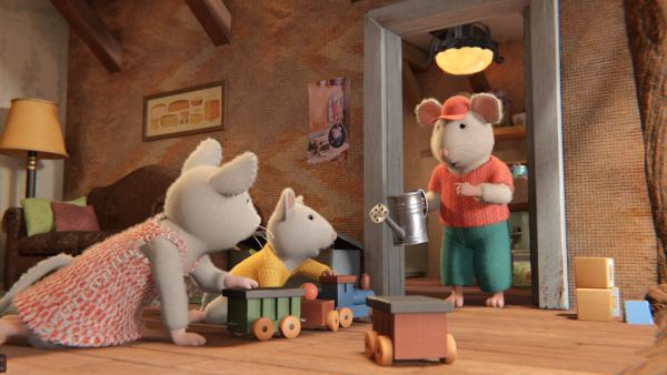 Bild 1 von 3: Julia (l.) hat mit Sam getauscht und wohnt vorübergehend bei der Familie von Sam. Ben (M.) und Dan (r.) freuen sich über die neue Spielkameradin.