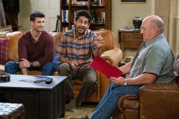 Bild 1 von 16: (v.l.n.r.) Riley (Parker Young); Al (Adhir Kalyan); Art (Dean Norris)