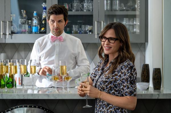 Bild 1 von 3: Henry Pollard (Adam Scott, l.); Evie Adler (Jennifer Garner, r.)