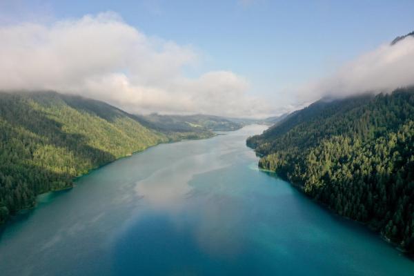 Bild 1 von 9: Im Bild: Der Weissensee ist der höchstgelegene Badesee Österreichs.