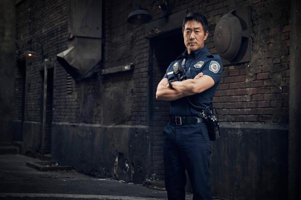 Bild 1 von 26: Im Bild: Kenneth Choi (Howie 'Chimney' Han).