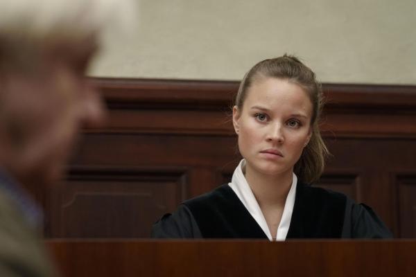 Bild 1 von 18: Jessica Maurer (Sonja Gerhardt)