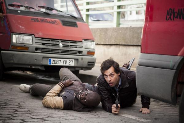 Bild 1 von 4: Ousmane Diakhité (Omar Sy, l.); François Monge (Laurent Lafitte, r.)