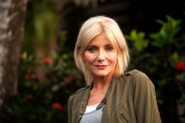 Bild 1 von 9: Annette (Michelle Collins) war eine erfolgreiche Geschäftsfrau. Doch menschlich wurde sie von ihrem Umfeld aufgrund ihrer egoistischen Art nicht gerade geschätzt. In nur einer Nacht planten gleich zwei Personen unabhängig voneinander, sie zu töten.