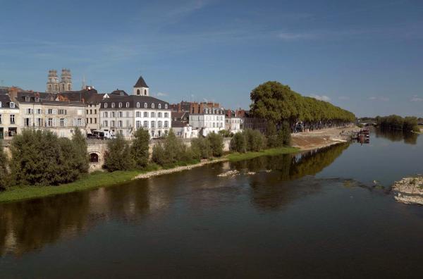 Bild 1 von 3: Die Stadt Orléans, die fast 350 Kilometer vom Atlantik entfernt liegt, war einst der Hafen von Paris.