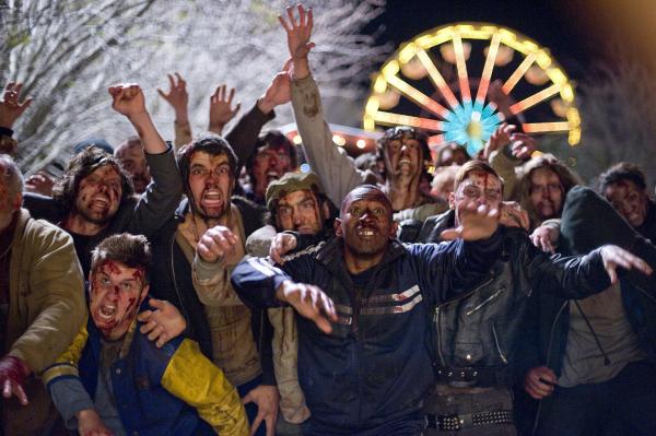 Bild 1 von 6: Columbia Pictures' ZOMBIELAND. Photography by: Glen Wilson