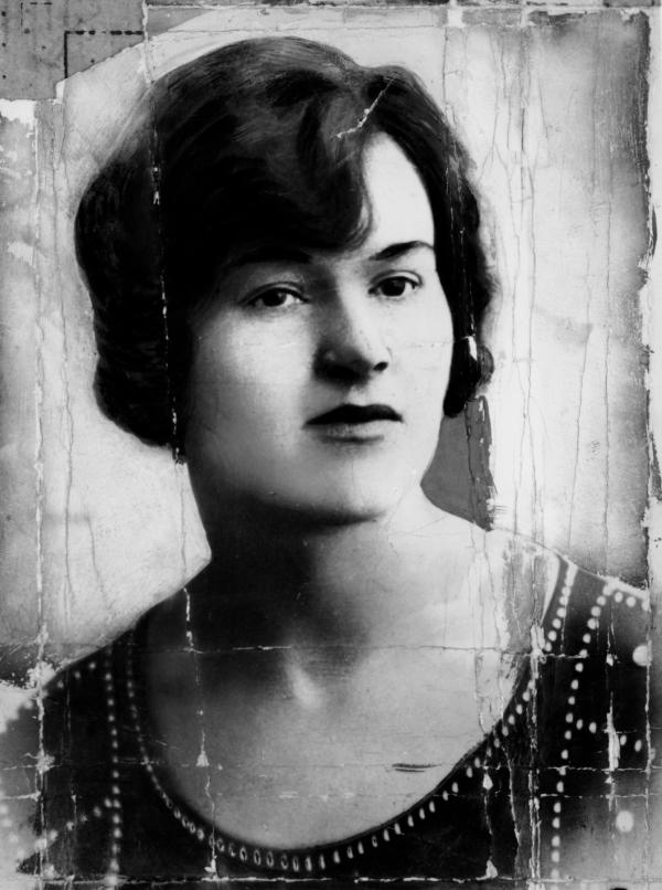 Bild 1 von 3: Edith Thompson ist eine erfolgreiche Geschäftsfrau zu Beginn der Goldenen Zwanziger. Doch bald schon sollte ihr Name im ganzen Land bekannt sein. Allerdings aus den falschen Gründen.