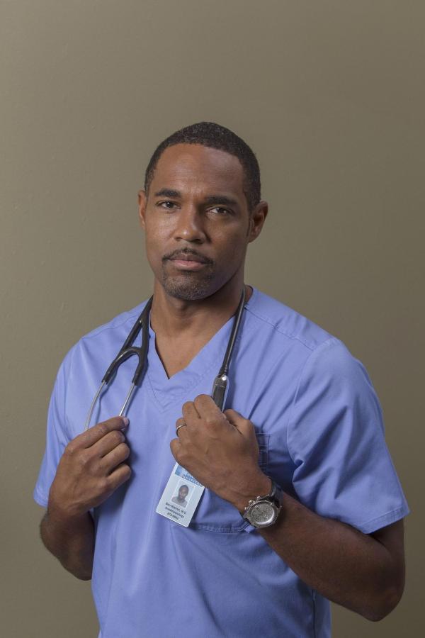 Bild 1 von 70: (12. Staffel) - Immer im Kampf auf Leben und Tod: Dr. Ben Warren (Jason George) ...