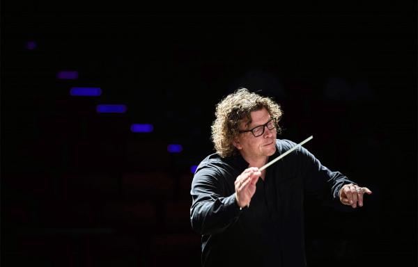 Bild 1 von 2: Marcus Bosch, Dirigent