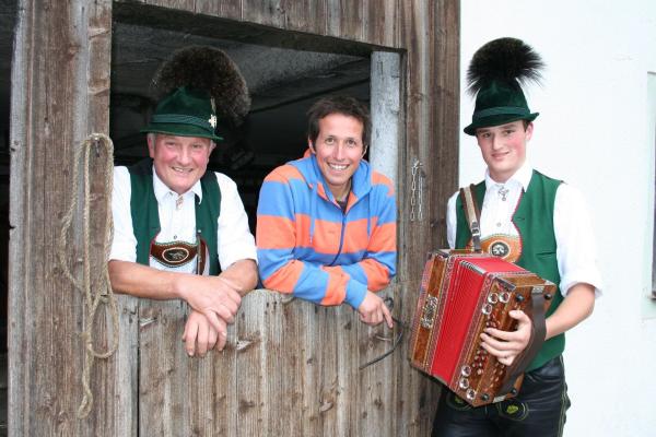 Bild 1 von 6: Willi mit Andreas Thaler senior und Andreas Thaler junior.