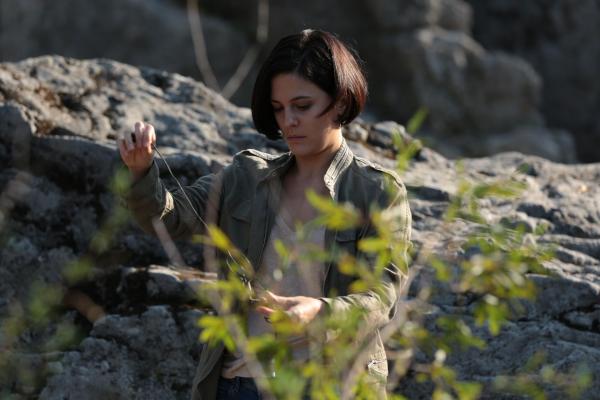 Bild 1 von 8: Paula Polanski (Phoebe Fox)