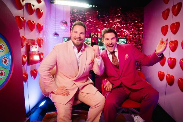 Bild 1 von 4: Benni Wolter (l.); Dennis Wolter (r.)