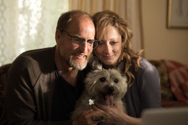 Bild 1 von 8: Wilson (Woody Harrelson, l.); Shelly (Judy Greer, r.)
