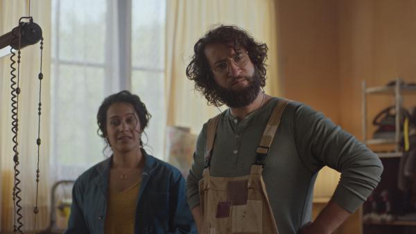 Bild 1 von 3: Saïds Eltern wissen nicht, was sie von den Kindern halten sollen.